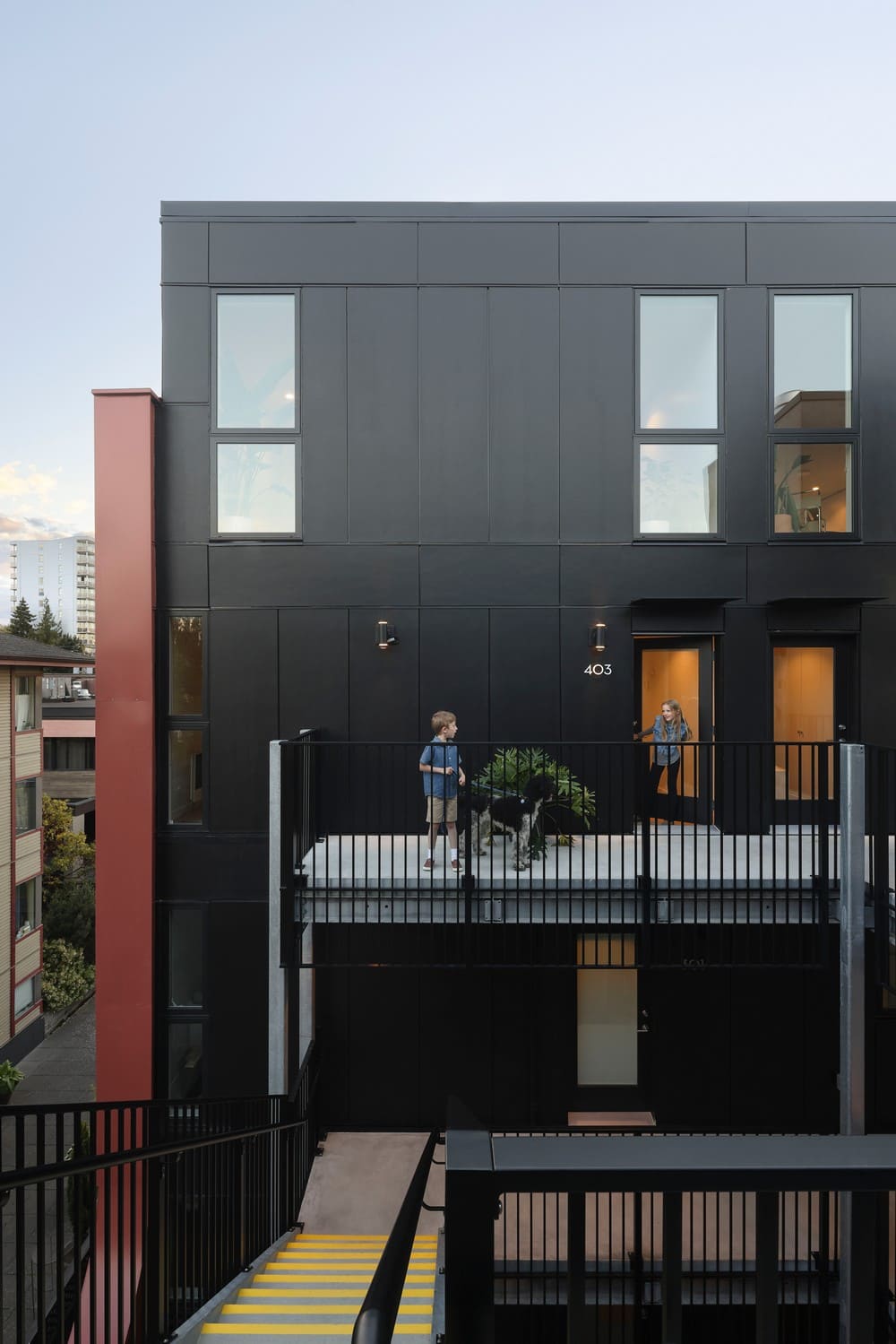 Rotunda Apartments / D’Arcy Jones Architects