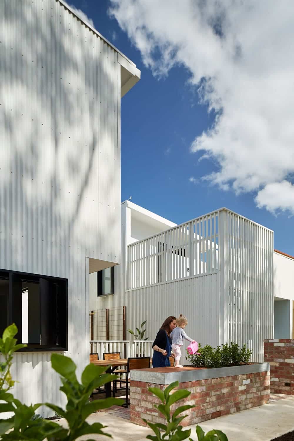 Gen Y Demonstration Housing / Cast Studio