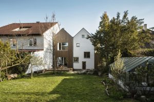 Double Gable House / PRO-STORY