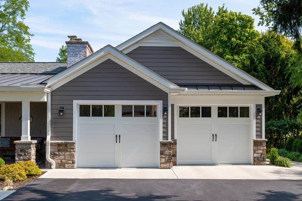 Garage Door Safety: A Must-Know for Homeowners