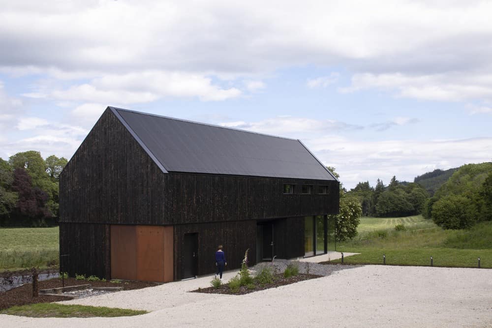 An Office Two Houses / Loader Monteith