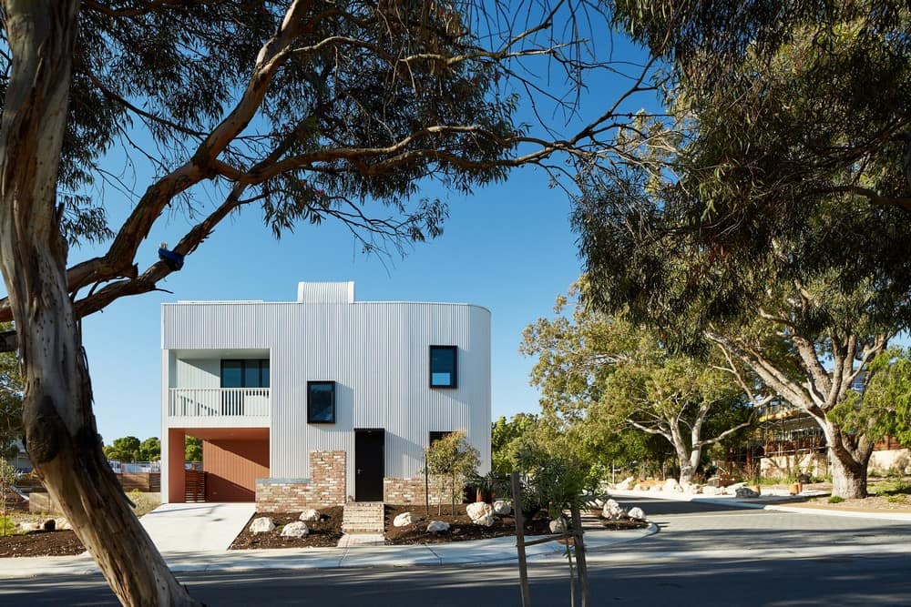 Gen Y Demonstration Housing / Cast Studio