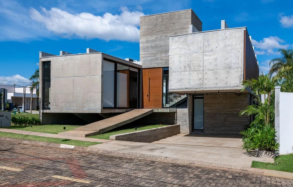 Araraquara House / Caio Persighini Arquitetura