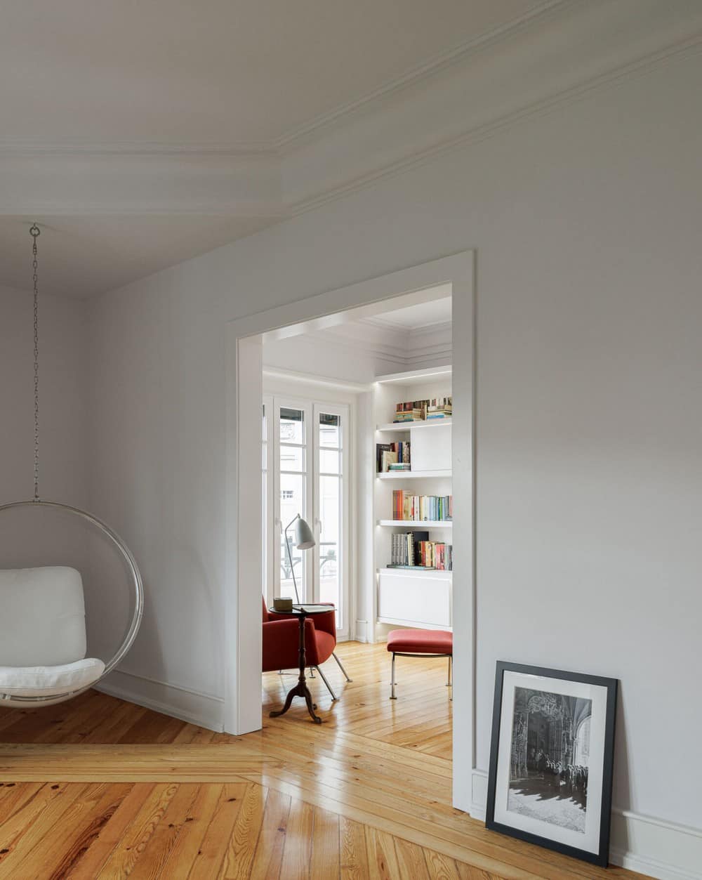 Apartment in Lisbon with Art Nouveau Influences