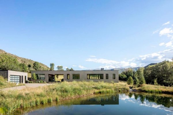 Snowmass Creek Residence / Studio B Architecture + Interiors