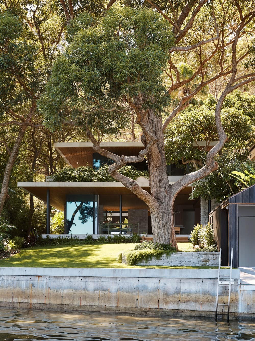 Clareville Beach House / Rama Architects