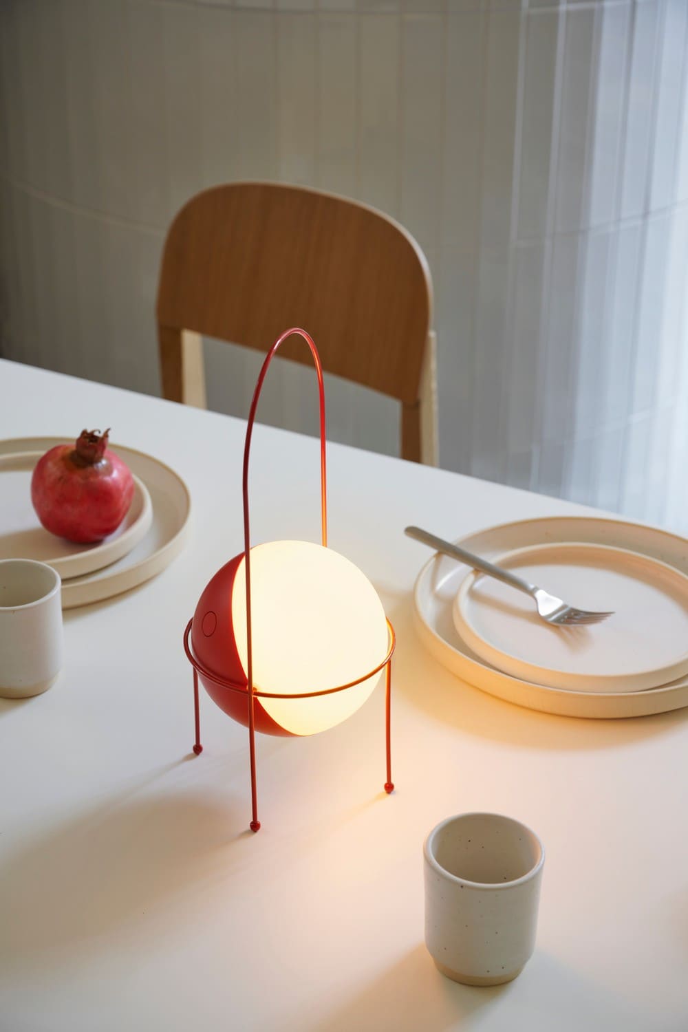 MADCO, Elisa Ossino's “Wearable” Lamp for Ambientec