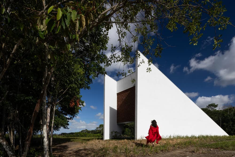 Templo Aldeia / NEBR Arquitetura