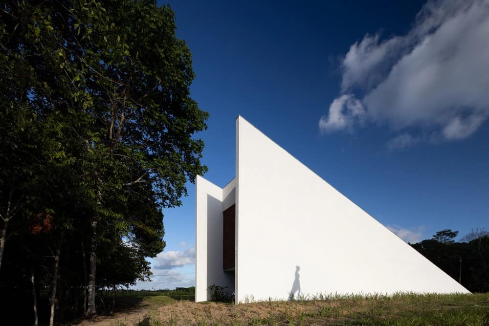 Templo Aldeia / NEBR Arquitetura