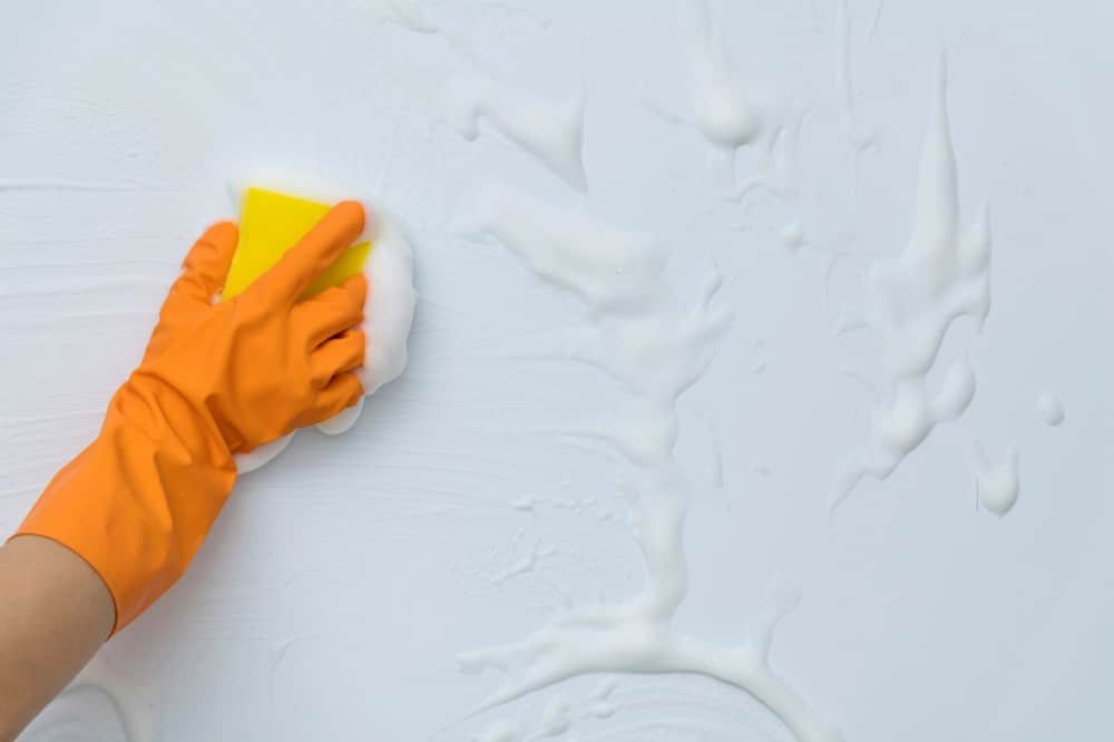 How To Clean White Walls