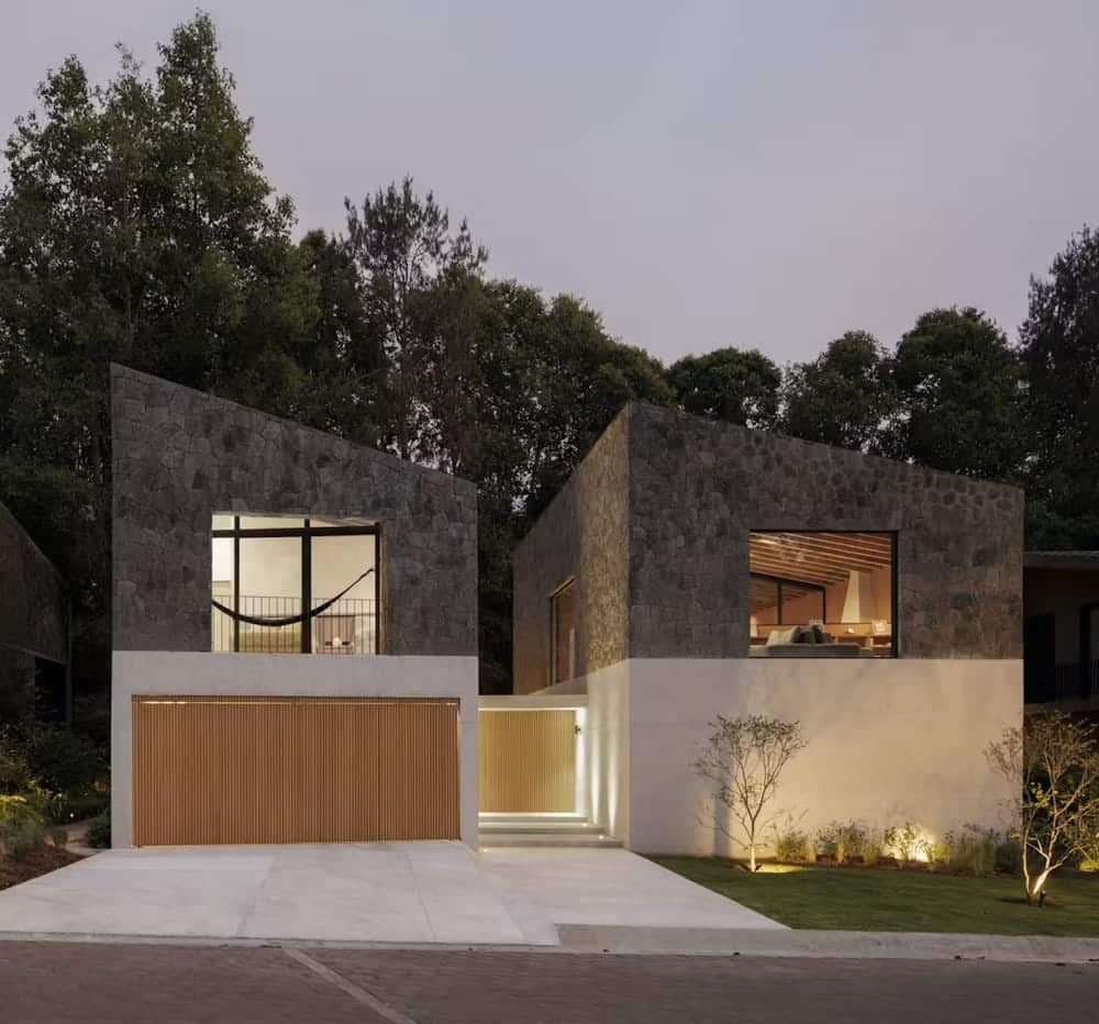 Noah House / Cadaval Estudio