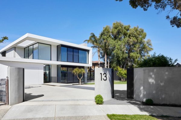 Glen Eira House / Mckimm