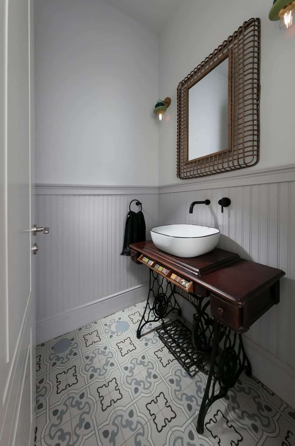 powder room