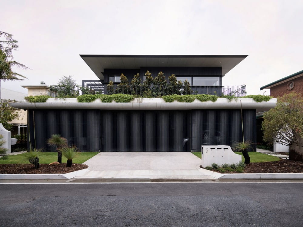 Mona Lane House / Harley Graham Architects