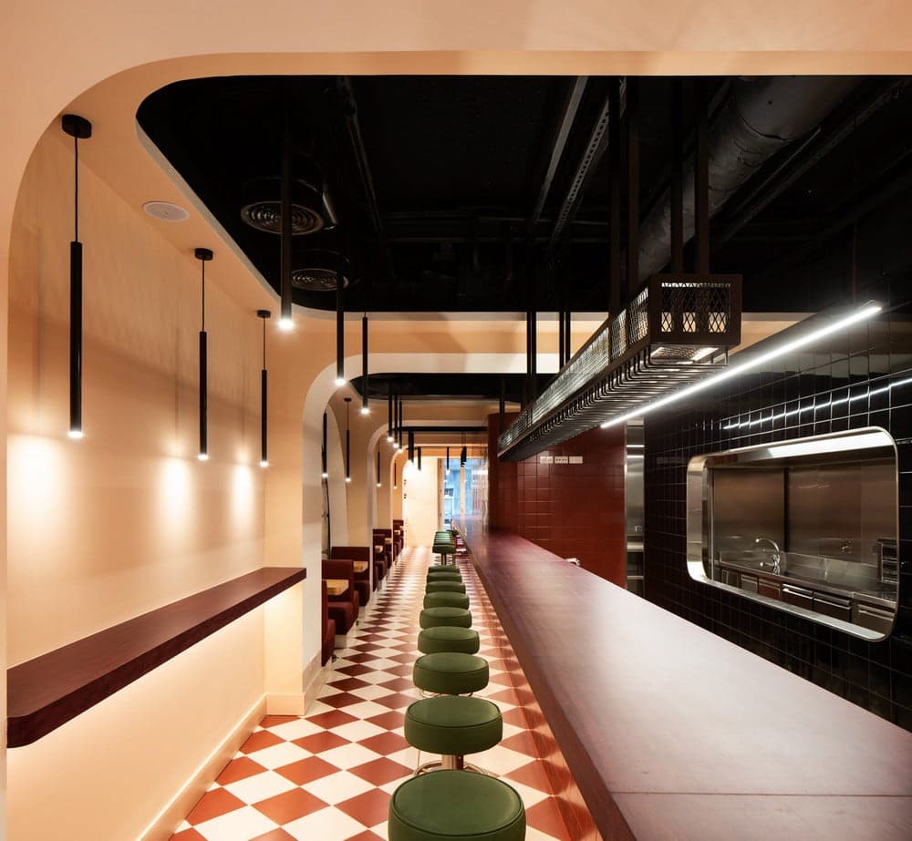 RM Restaurant & Snack Bar / ESQVTA Studio