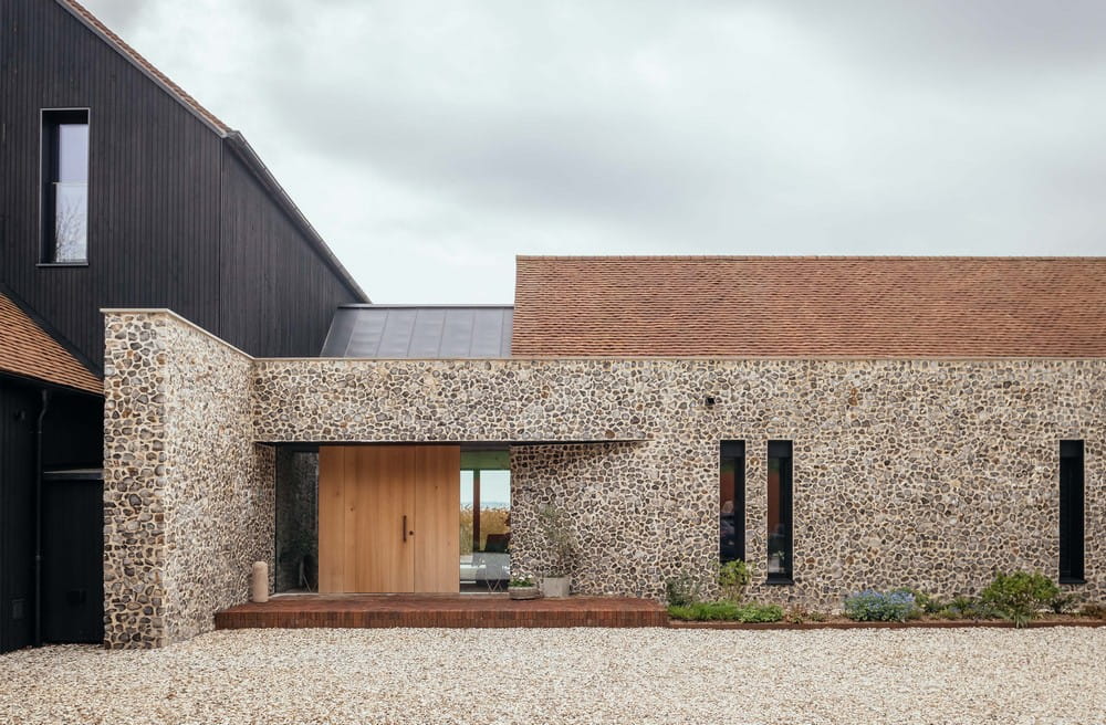 Downland Barns / McLean Quinlan