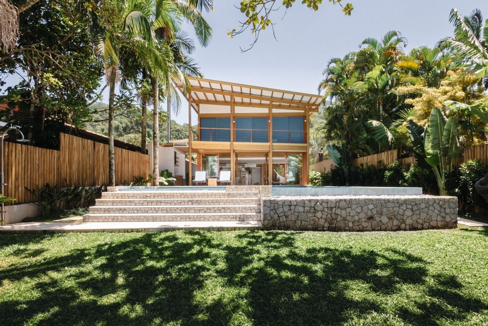 House in Juquehy / Lucio Fleury Arquitetura