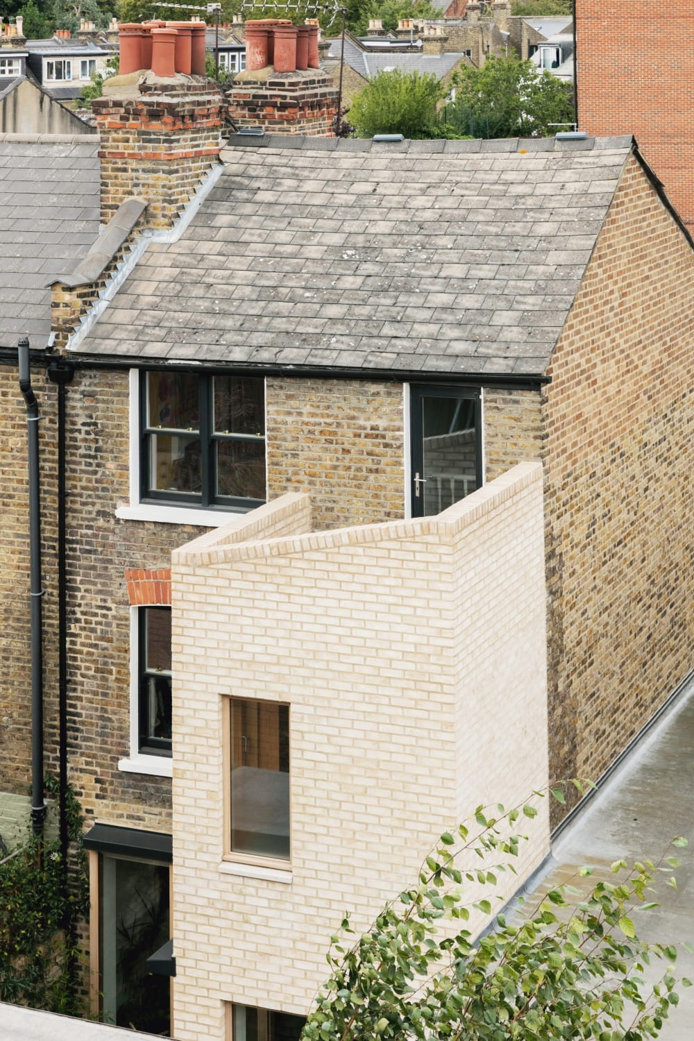 Geldeston Road House / Emil Eve Architects