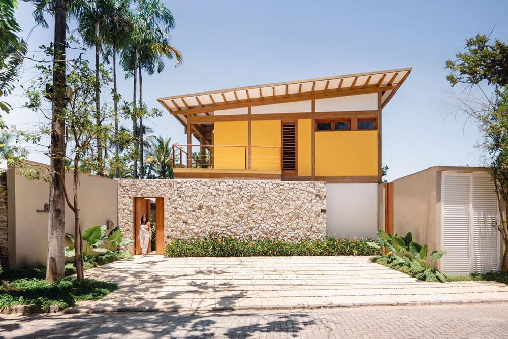 House in Juquehy / Lucio Fleury Arquitetura