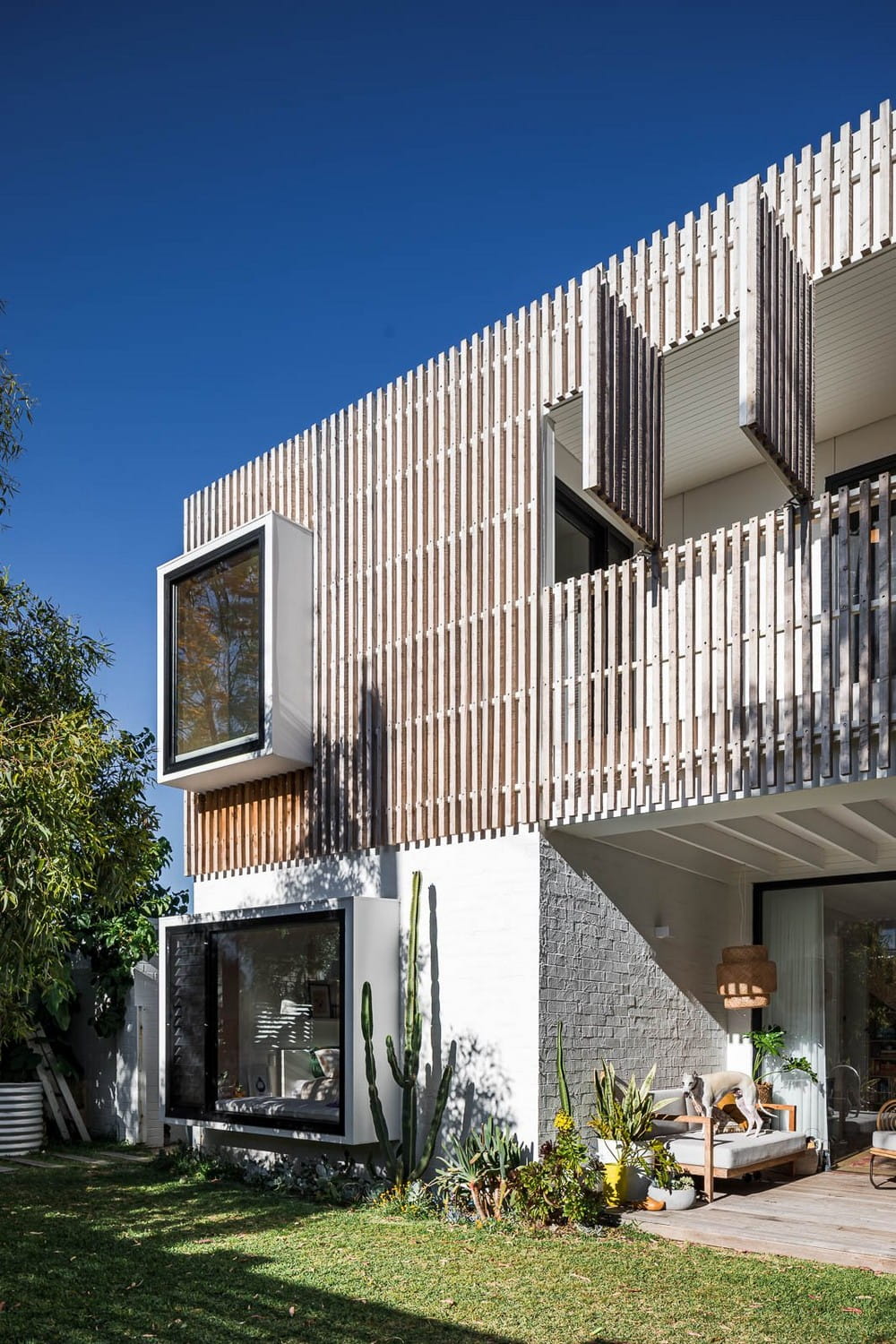 Hastings House / Cast Studio