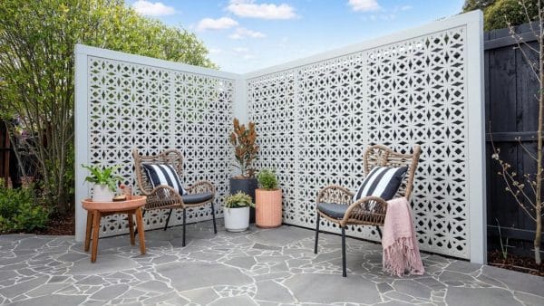 Benefits of Shopping for the Most Extensive Collection of Garden Screens