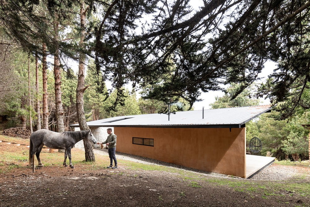 Casa del Bosque / Abel Guzman Larriva + Juan Vintimilla