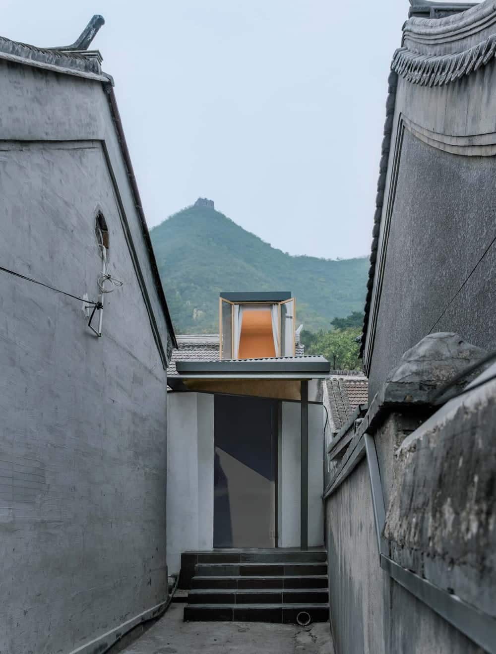 Harrierfall Hostel / DL Atelier