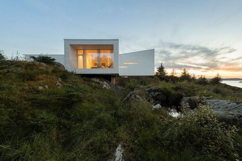 Villa Austevoll / Saunders Architecture