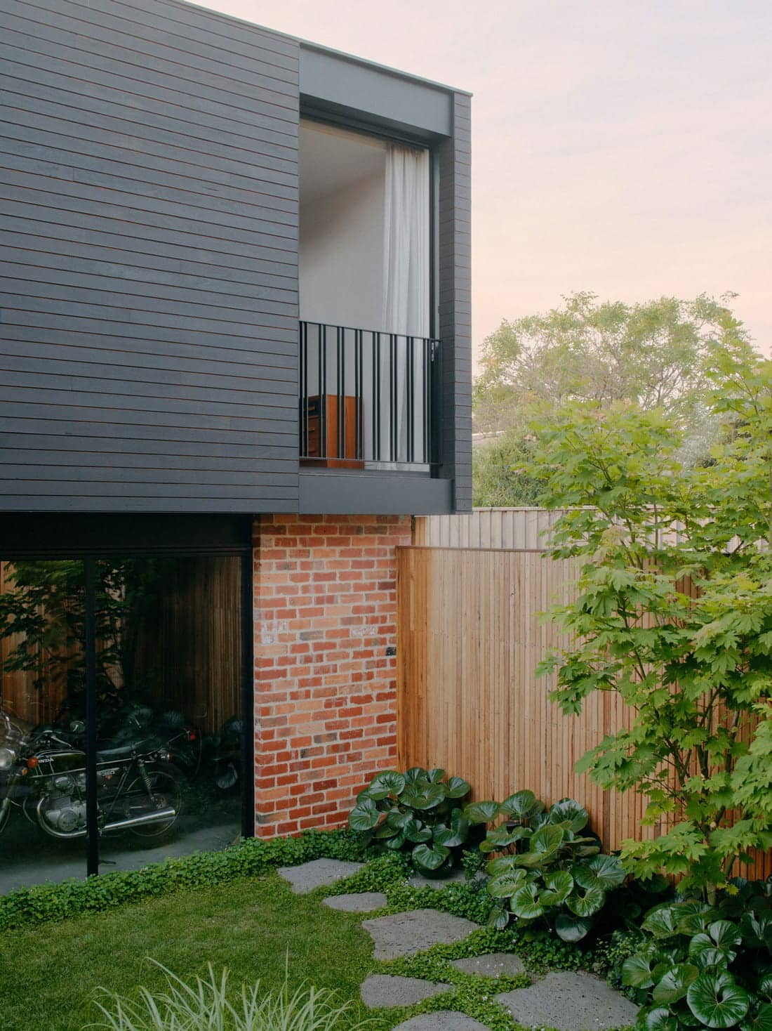 Fitzroy North Terrace / Field Office Architecture