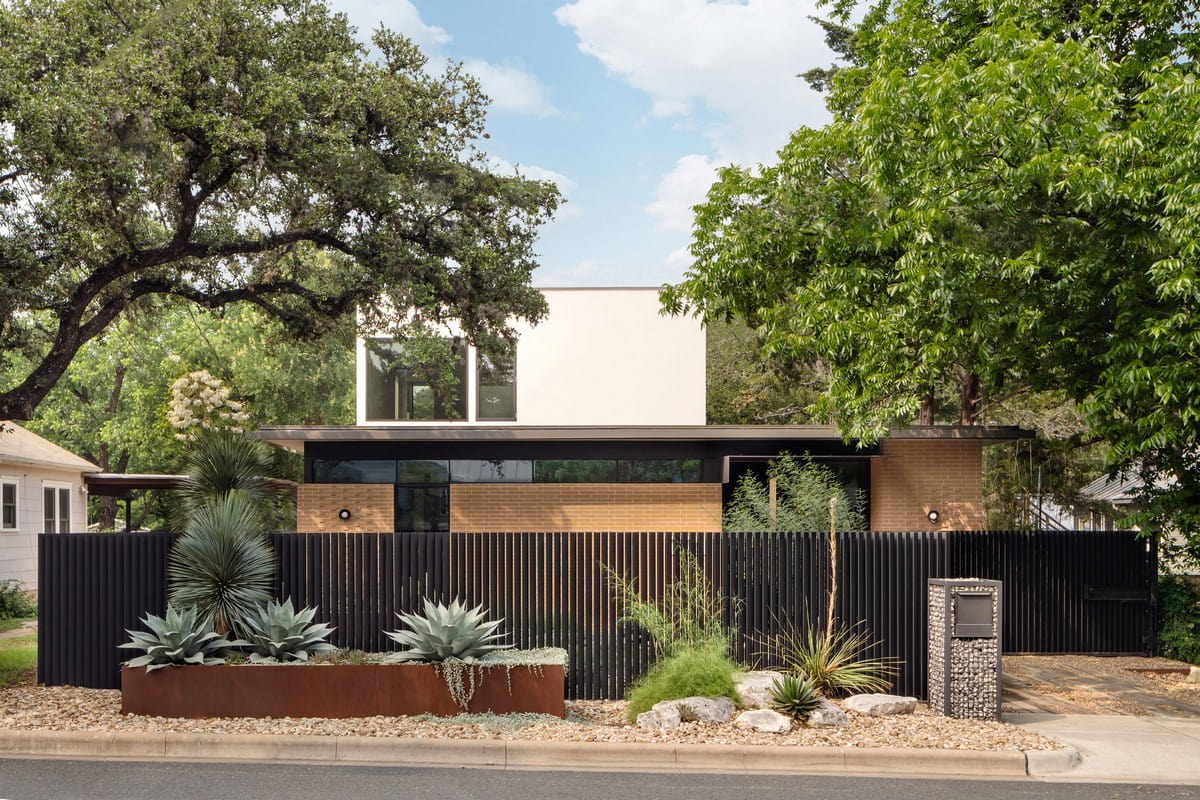 Canopy Home / North Arrow Studio