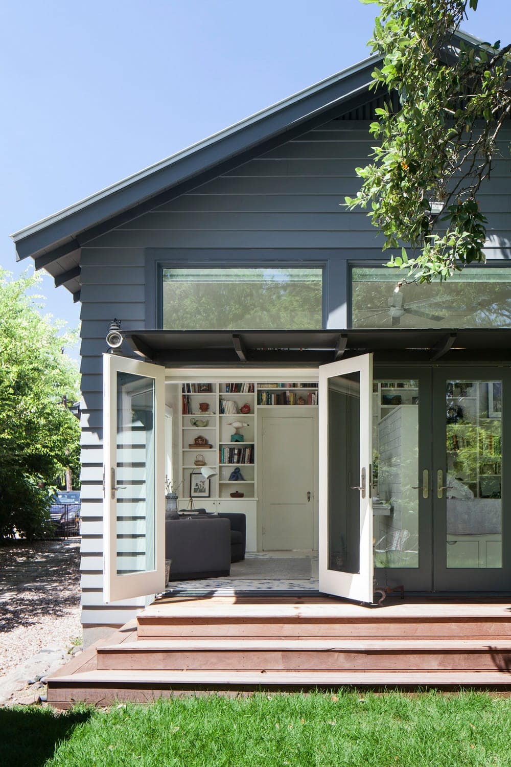 Annie Street Bungalow / Elizabeth Baird Architecture & Design