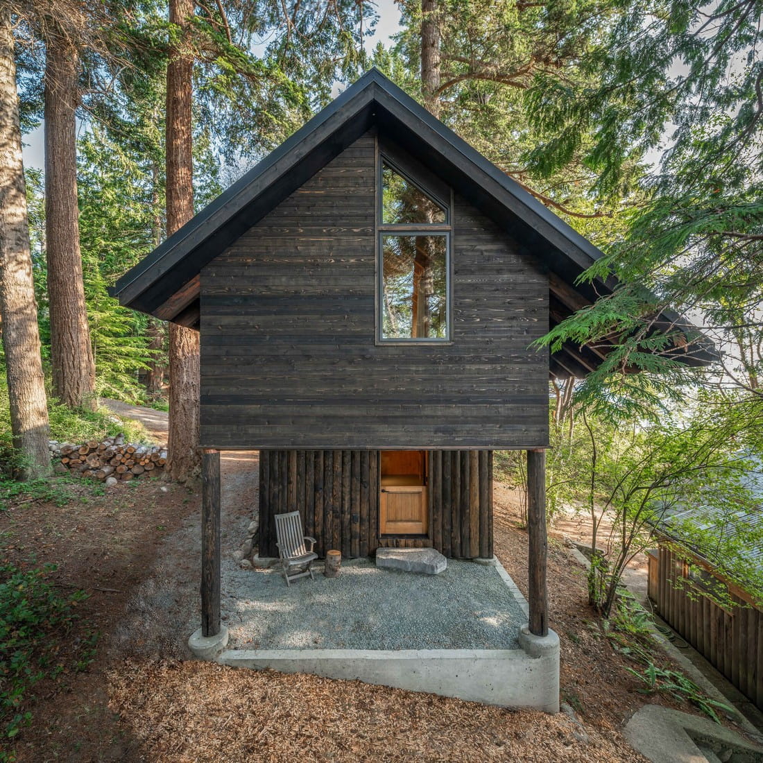 Guemes Island Bunkhouse / SHED Architecture & Design