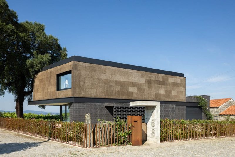 Casa do Sobreiro / Skemba Arquitectura & Engenharia, Lda