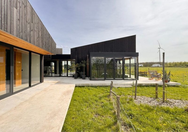 Villa Vaartjes / NOAHH - Network Oriented Architecture