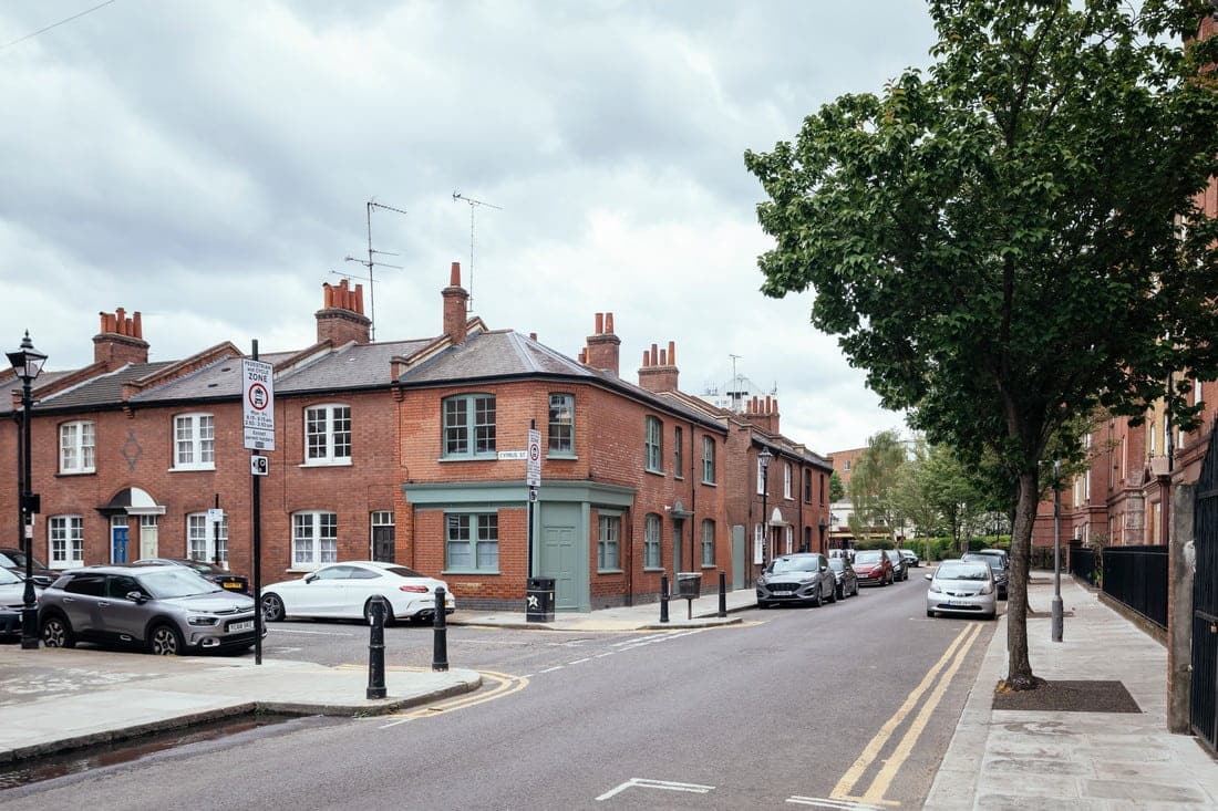 House for a Doctor, Bethnal Green / Whittaker Parsons