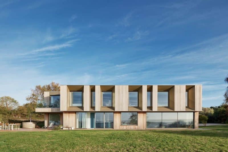 Stour House / Facit Homes