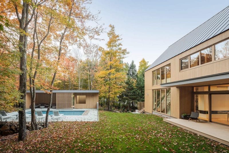 The Orford House / Thellend Fortin Architectes