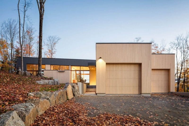 The Hauts-Bois House / Thellend Fortin Architectes