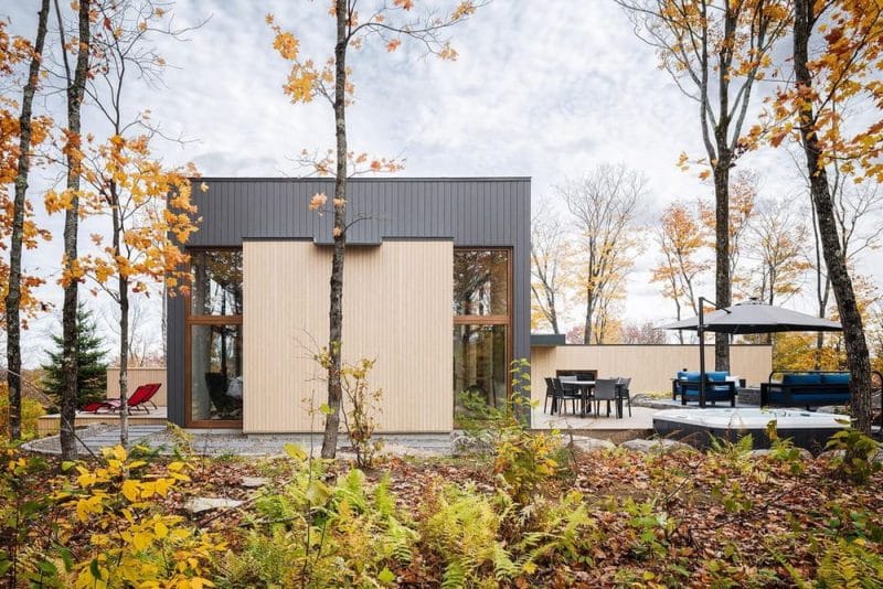 The Hauts-Bois House / Thellend Fortin Architectes