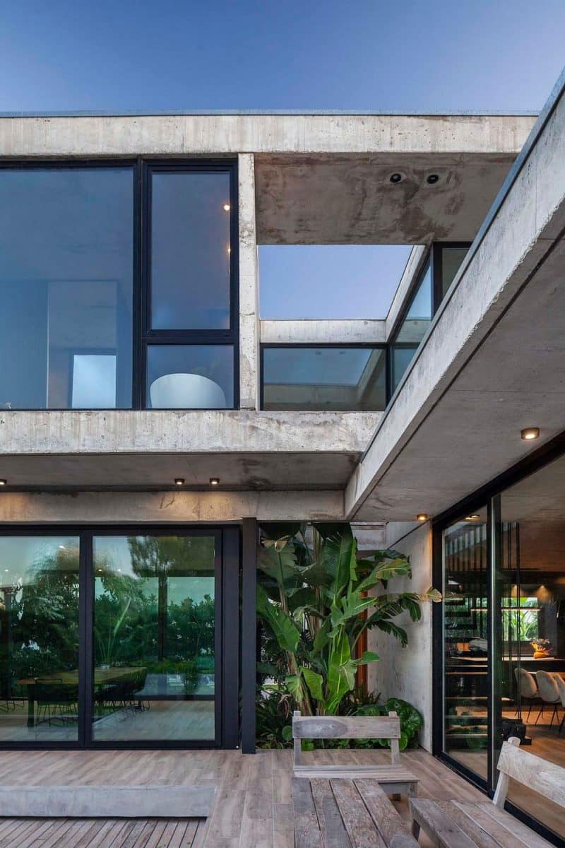 Terra House 192 / LMARQ Arquitectos