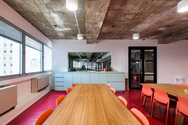 Domestika Office by ARKITITO Arquitetura