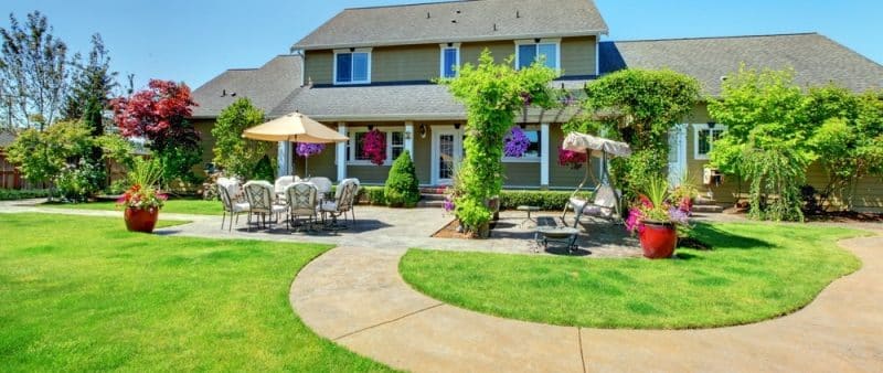 Design Your Dream Outdoor Space In Maine