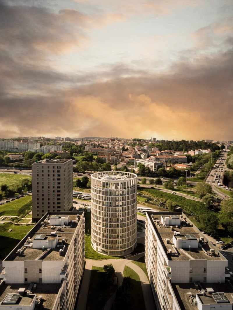 Hoso, a Student Residence Built in 14 Months