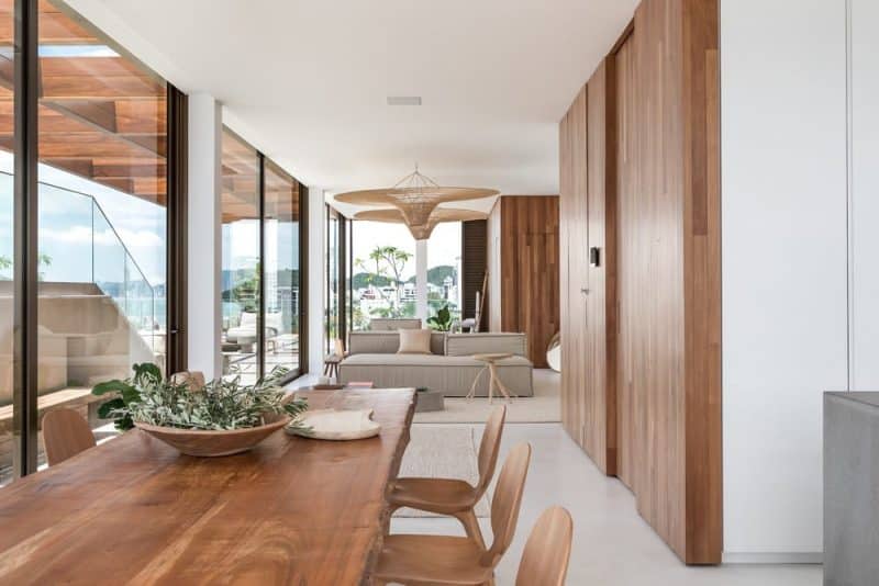 Praia Brava Duplex Penthouse / Simara Mello