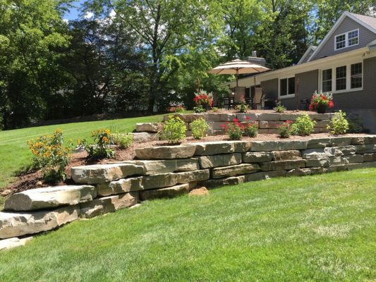 Outcropping Elegance: A Natural Touch for Unique and Dramatic Landscaping