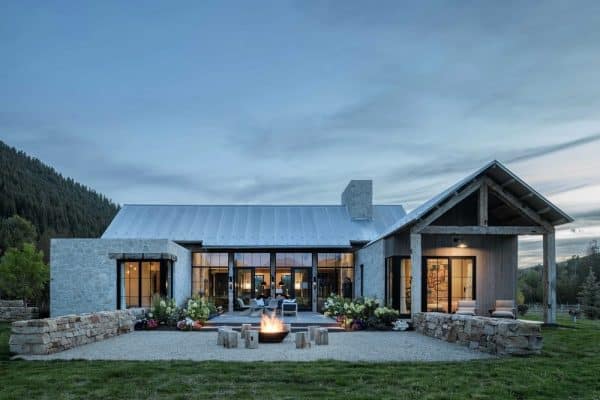 Pioneer Ranch / Farmer Payne Architects