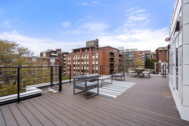 roof terrace