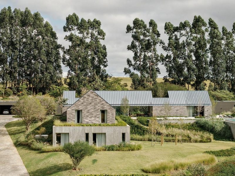 CCB House / Kiko Salomão + Tanaka Architects