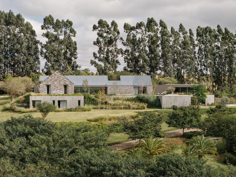 CCB House / Kiko Salomão + Tanaka Architects