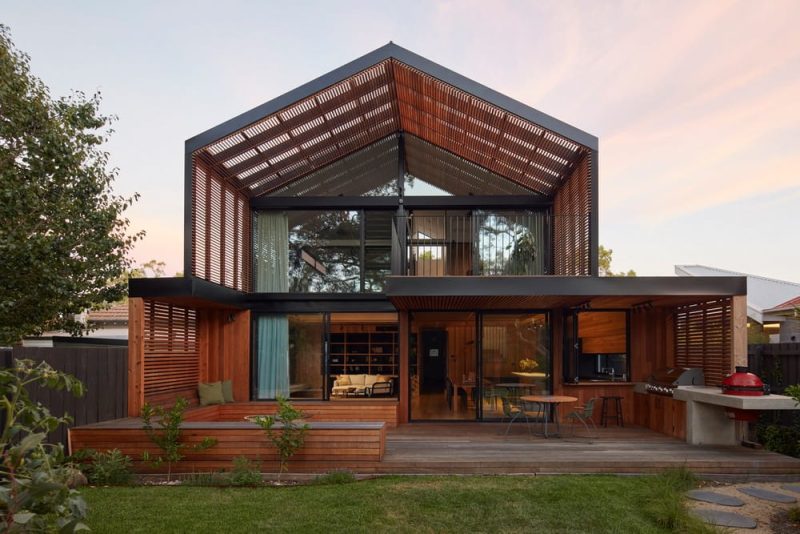 Wakanui Trail House / Ben Callery Architects